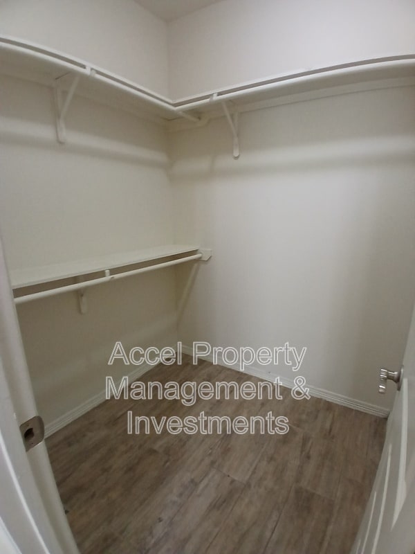 Foto del edificio - 3713 Whitewing Ave
