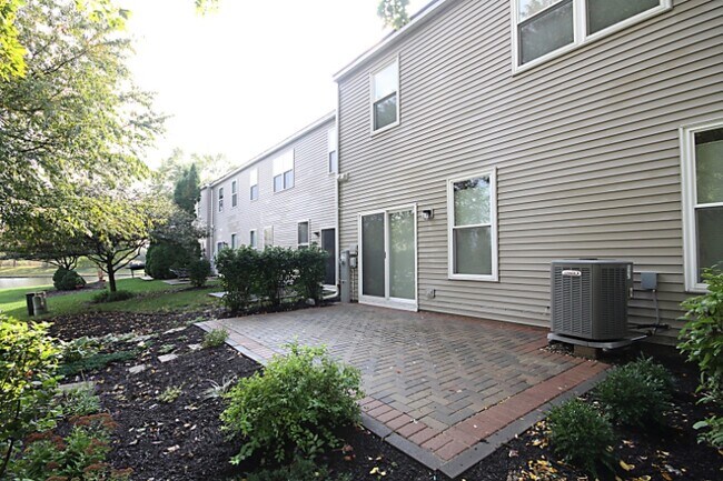 Foto del edificio - 3916 Granite Ct