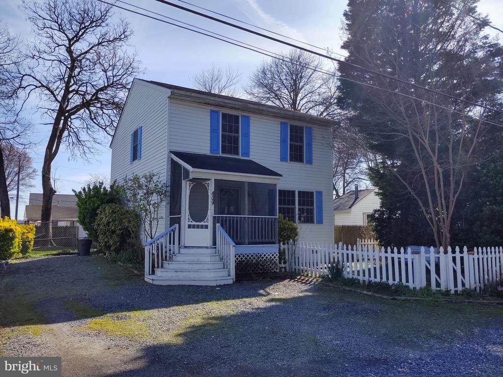 Primary Photo - 609 Mann Rd