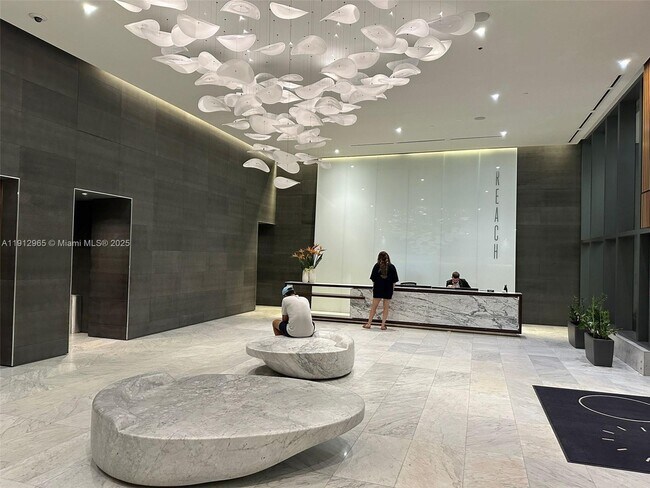 Foto del edificio - 68 SE 6th St