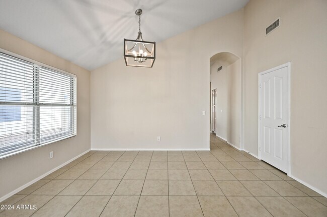 Foto del edificio - 5209 W Piute Ave
