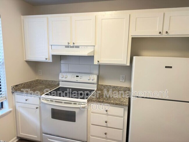 Foto del edificio - 186 Dorchester Manor Blvd