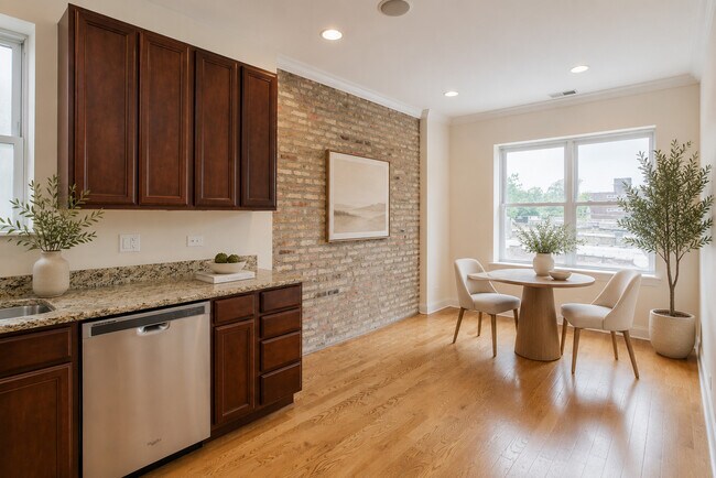 Foto del edificio - 6150 N Ravenswood Ave