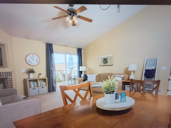Building Photo - 15572 Dawson Creek Dr