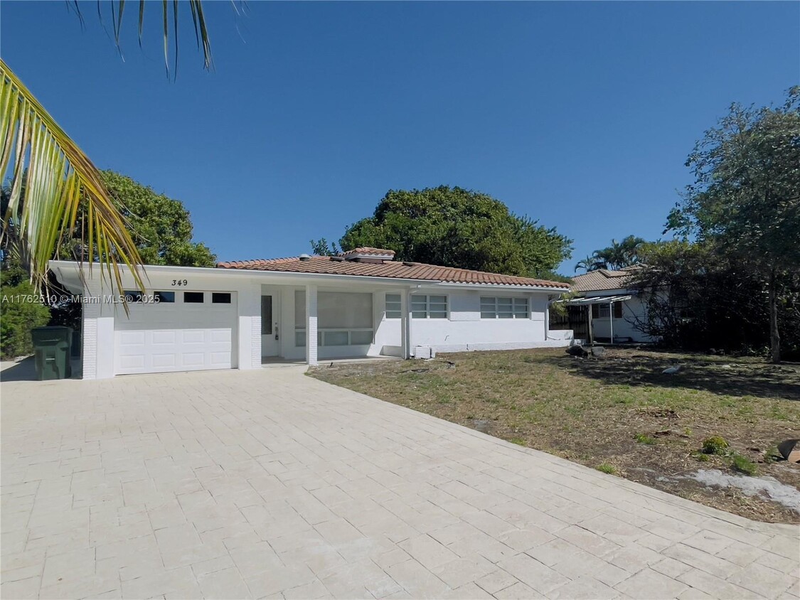 Foto principal - 349 NE 31st St