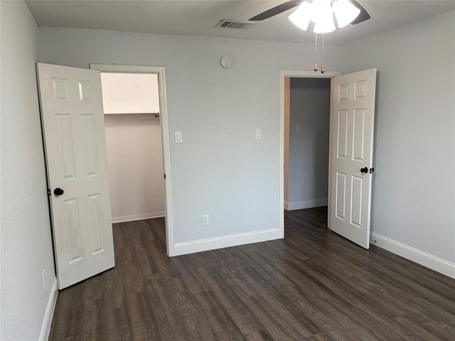 Building Photo - 3109 Plantation Rd