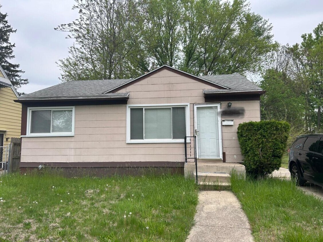 Primary Photo - 26910 Yale St