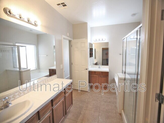 Foto del edificio - 4715 S 99th Dr