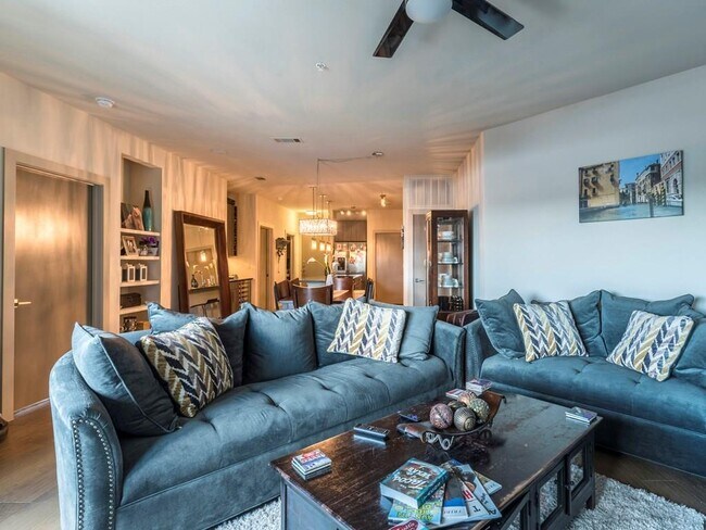 Foto del edificio - 3600 S Lamar Blvd