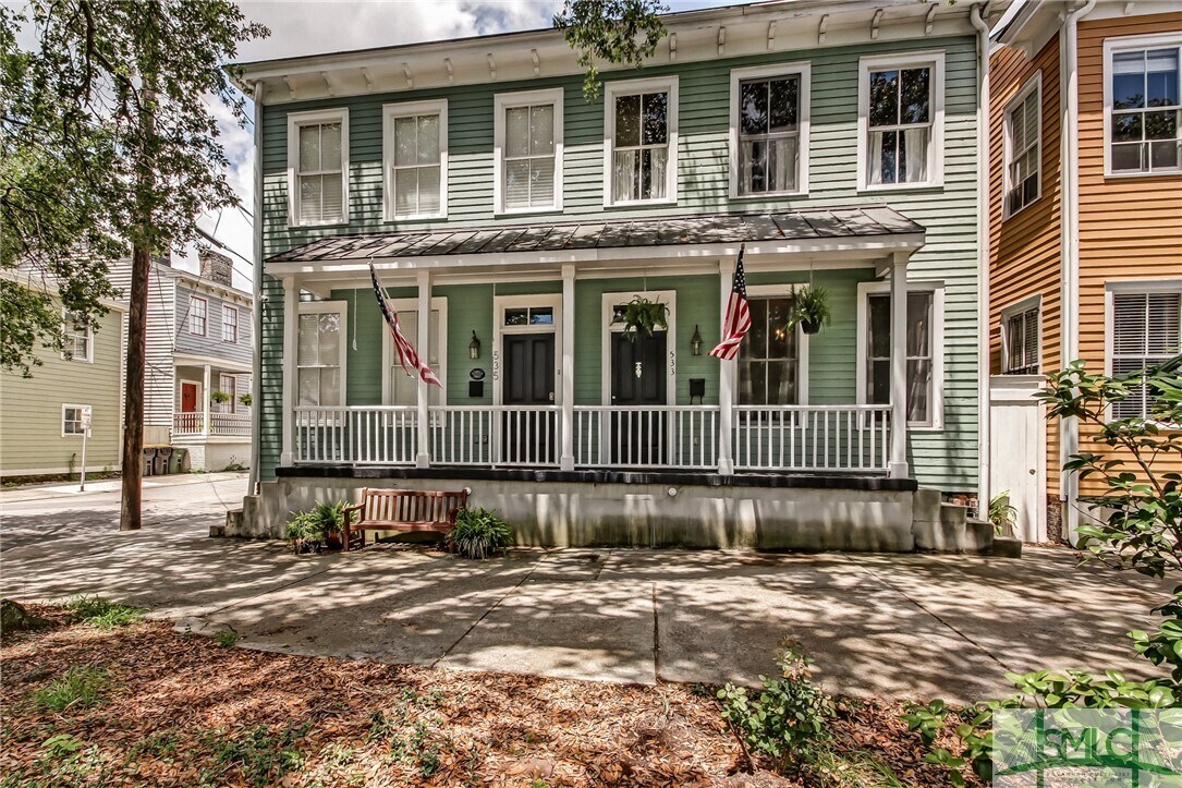 533 E Broad St, Savannah, GA 31401 Townhouse for Rent in Savannah, GA