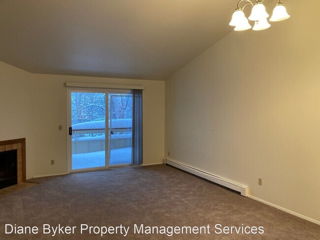 Building Photo - 2 br, 2 bath House - 5620 E. 40th Ave #C303