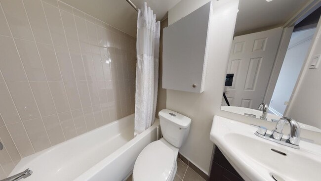 Interior Photo - 1101 Rachel