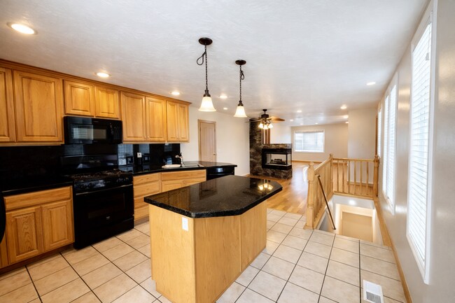 Photo - 1201 E 5600 S Apartment