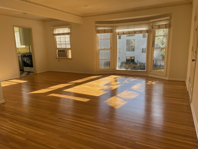 Big open Living room/dining room - 10787 Massachusetts Ave