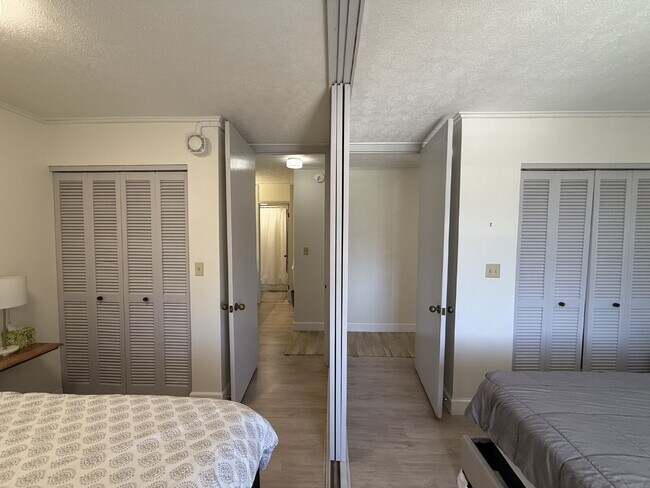 Foto del edificio - Fully Furnished 2BD/1BA w/ Diamond Head View – Renovated, Parking, In-Unit W/D