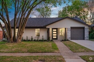 Building Photo - 9035 Leaside Dr
