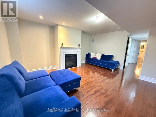 Building Photo - 4 Aquilina Ct