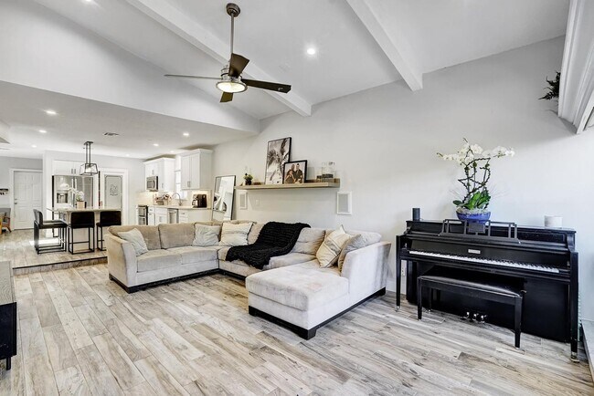 Foto del edificio - 1935 NW 9th St