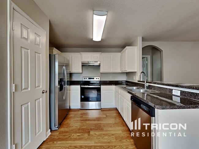 Building Photo - 6930 Waterlilly View Ln