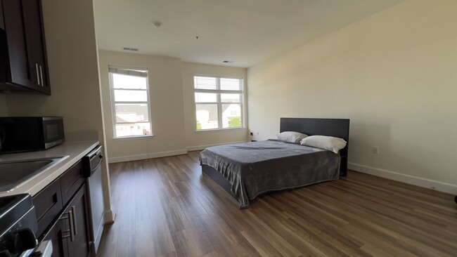 Building Photo - 2671 Avenir Pl