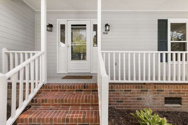 Foto del edificio - 3641 Meadow Creek Ln