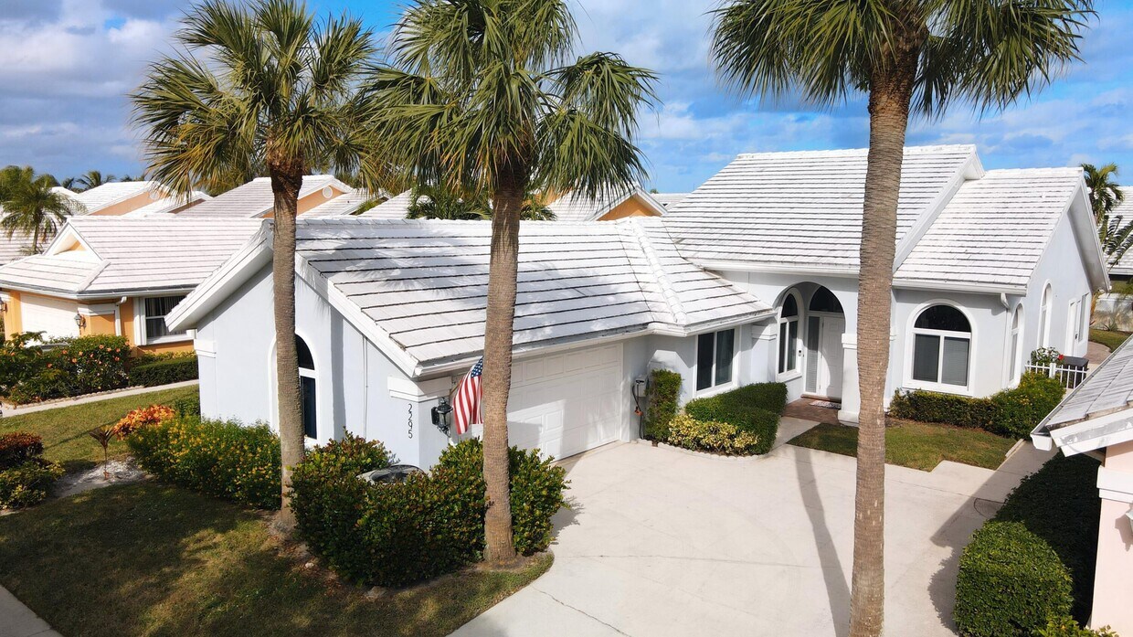 Foto principal - 2295 Saratoga Ln