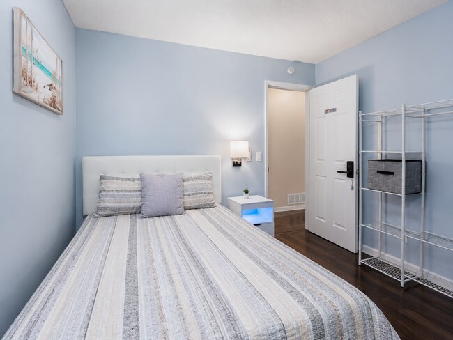 Foto del edificio - 4311 Cedar Ridge Trail