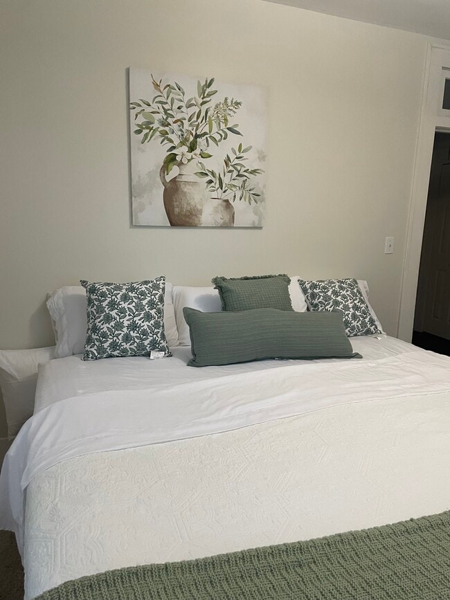 Foto del edificio - 241 Lafayette Dr