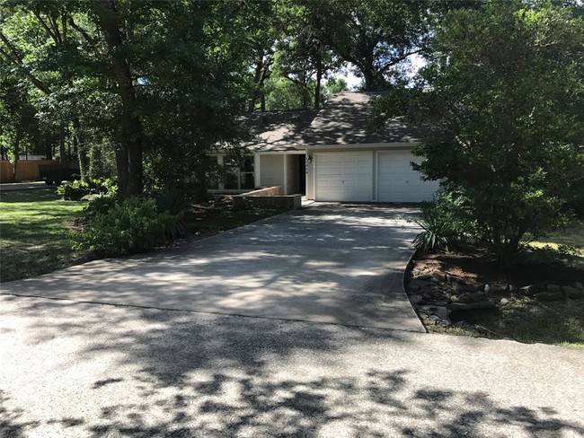 Building Photo - 10908 Fawnlily St