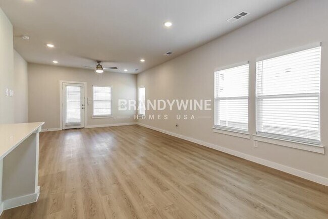 Foto del edificio - 337 Fire Rock Dr