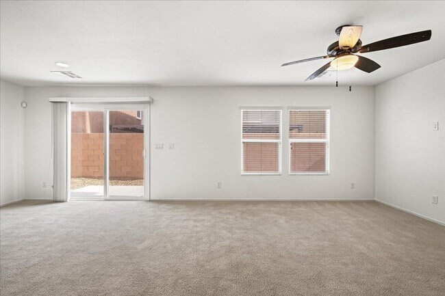 Foto del edificio - 8640 Bella Sparkle Ave