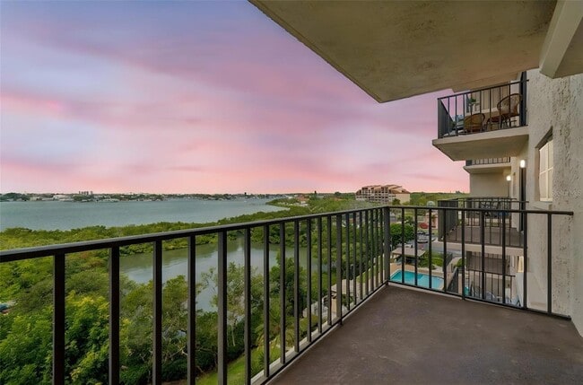 Photo - 7050 Sunset Dr S Apartment