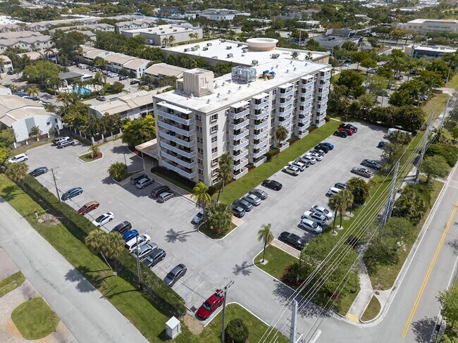 Foto del edificio - 1831 NE 38th St