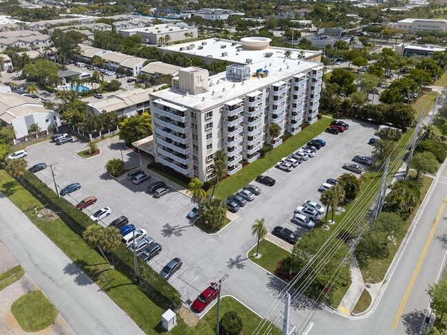 Photo - 1831 NE 38th St Apartment