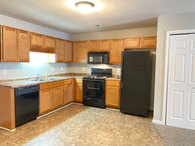 Building Photo - 109 Maureen Dr