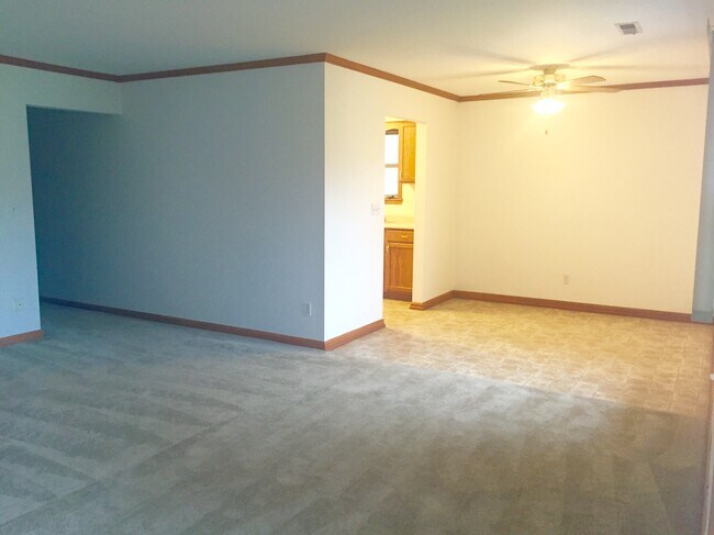 Foto del edificio - 1500 Clover St