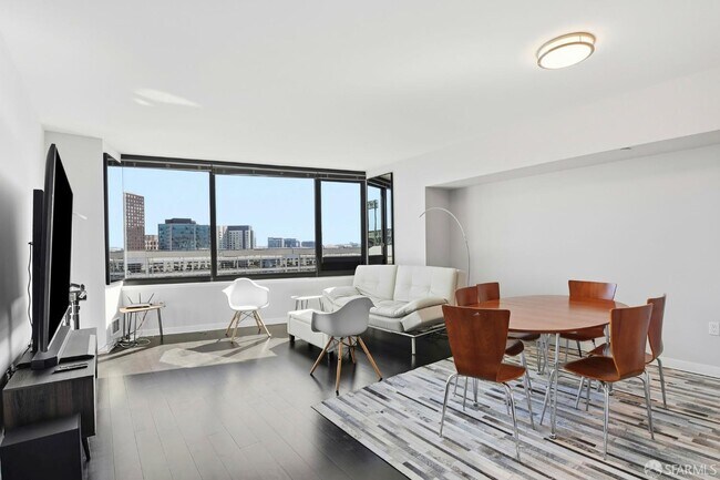 Foto del edificio - 250 King St