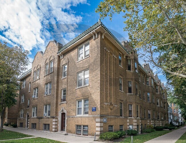 Foto del edificio - 4910 N Hoyne Ave