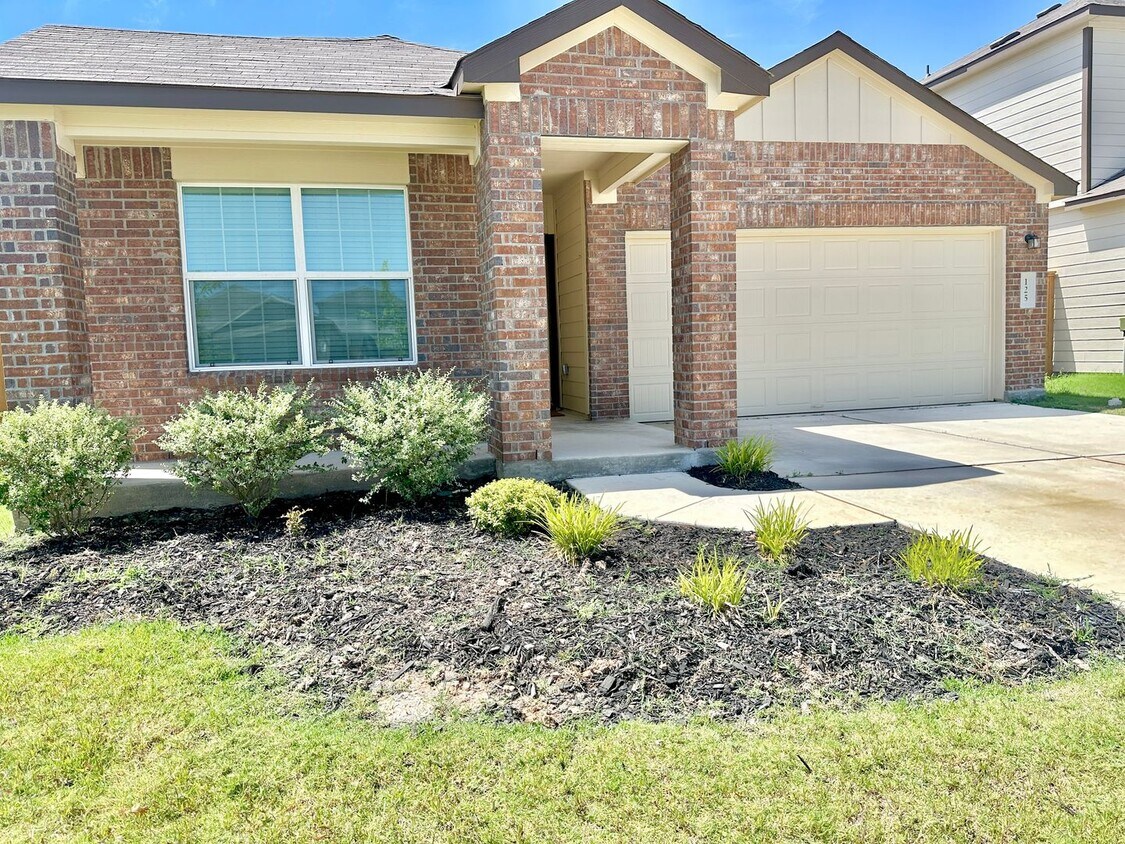 Primary Photo - 3 Bed/ 2 Bath in Jarrell, TX