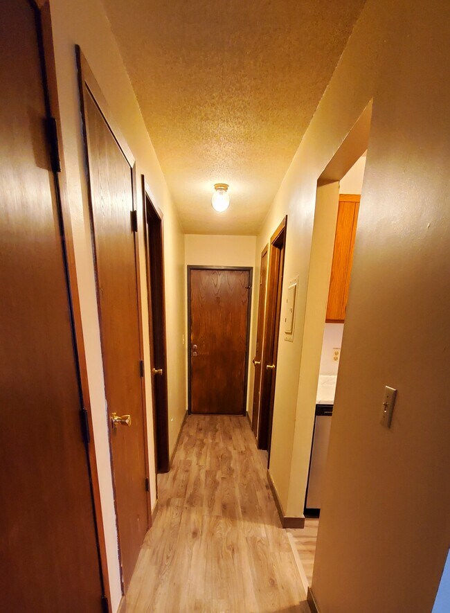 hallway - 2750 Euclid Ave