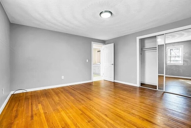 master bedroom - 196 Grafton St