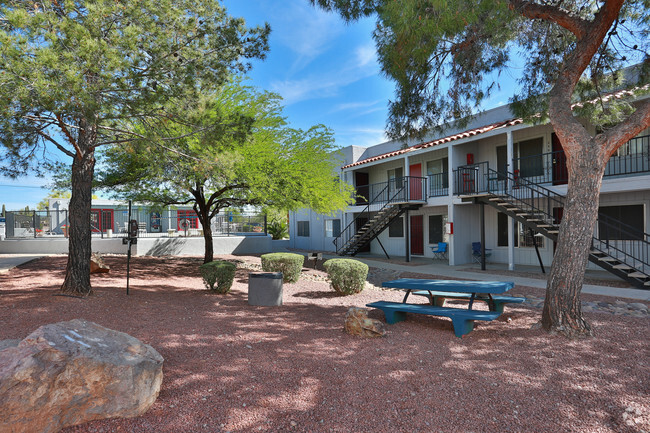 Building Photo - Mountain Lakes Apartments