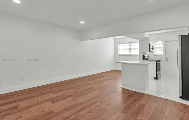 Photo - 4200 NE 1st Ave House