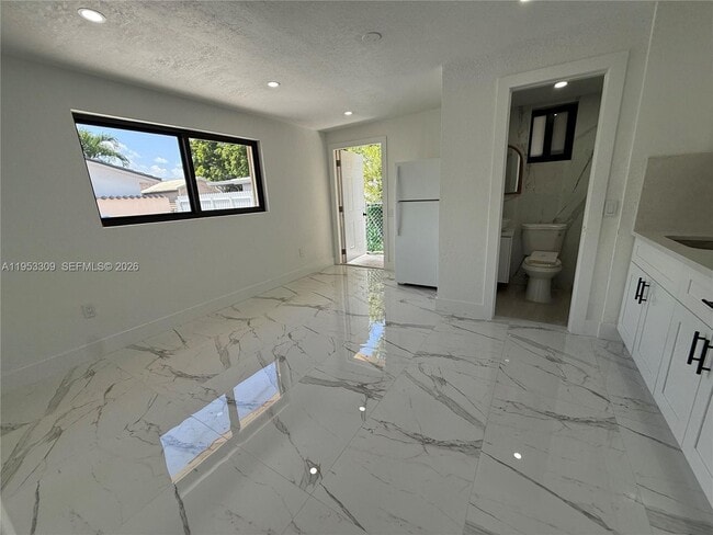 Foto del edificio - 9824 SW 26th Terrace