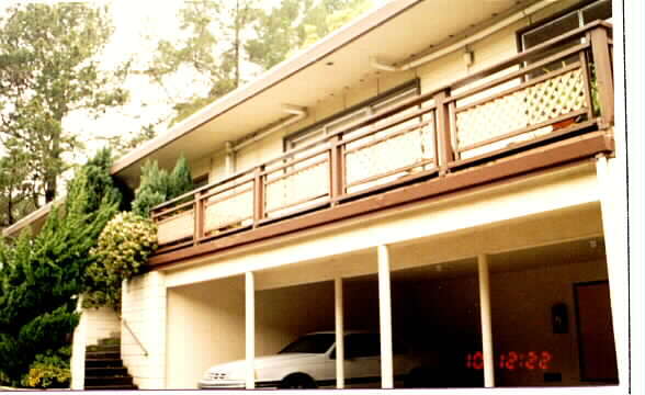 Building Photo - 105 Belvedere Dr
