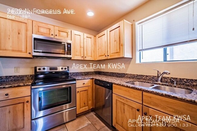 Photo - 2632 N Forgeus Ave House