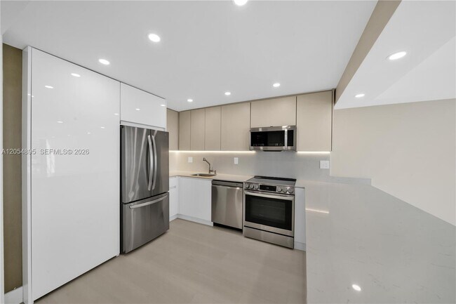 Foto del edificio - 1865 Brickell Ave