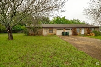 Building Photo - 806 Judy Dr