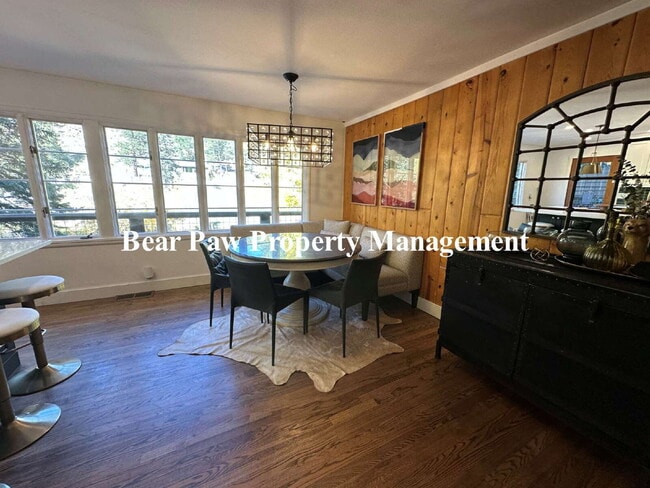 Building Photo - Cozy FURNISHED 2-Bed, 2-Bath Haven  on the...
