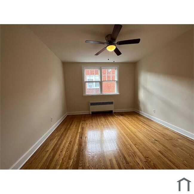 Foto del edificio - 2444 N 50th St
